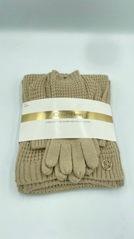 Set de Invierno de 3 Piezas de Calvin Klein